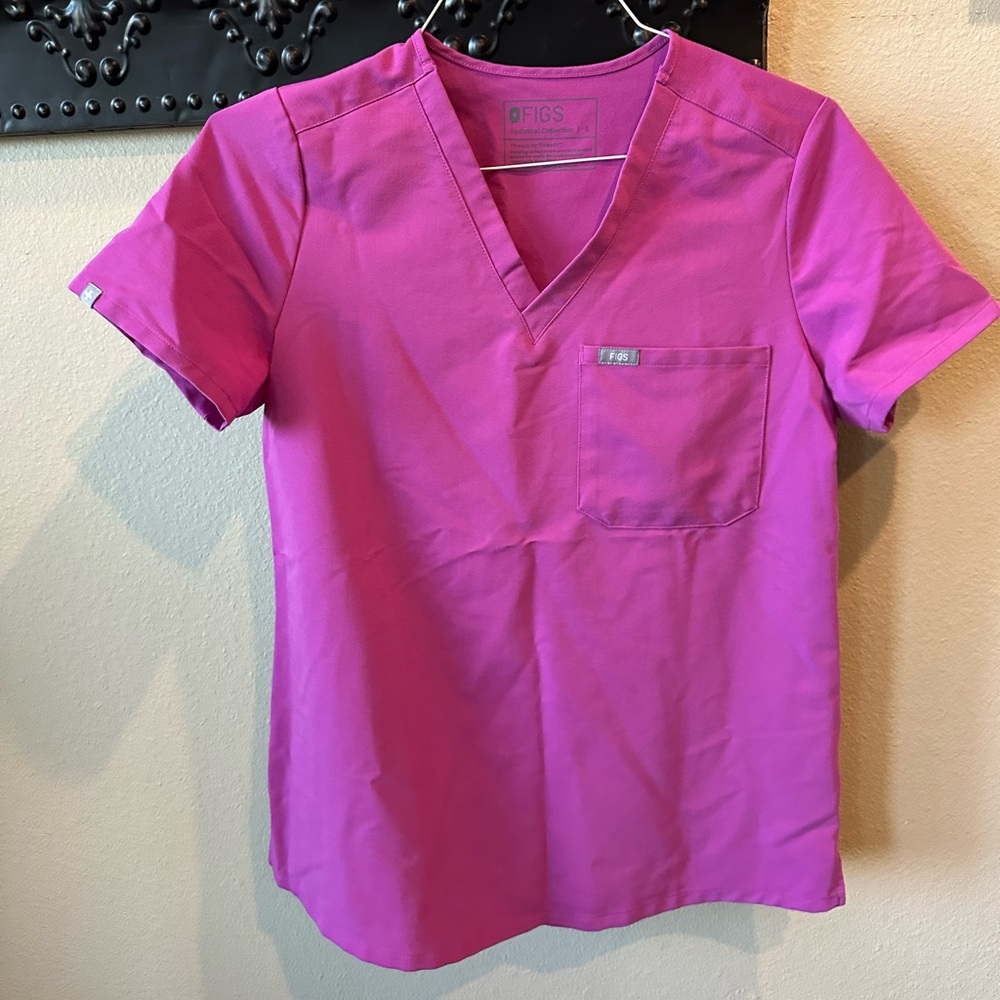 Figs Scrub Top